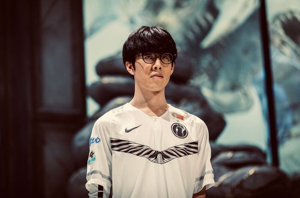 切与直塞形 切与直塞形